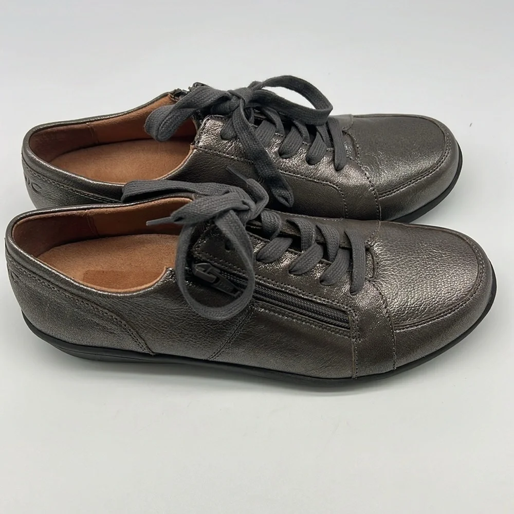 Vionic - Abigail Lace And Zip Up Pewter Metallic Lightweight Leather Sneaker SZ8